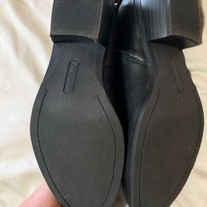 Women’s black boots